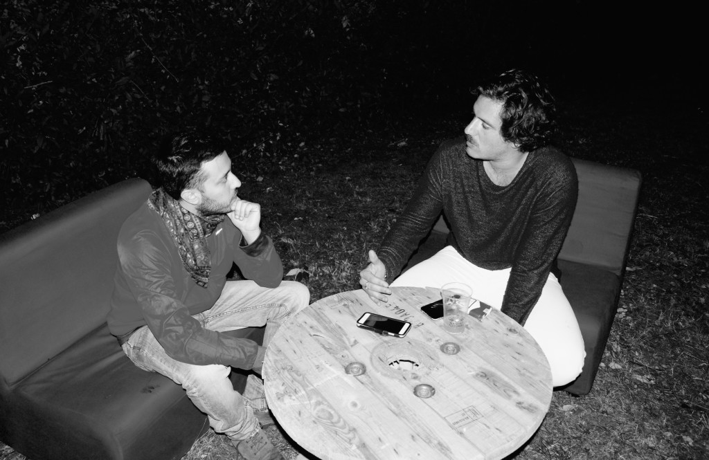 Tommaso dei The Giornalisti durante l'intervista